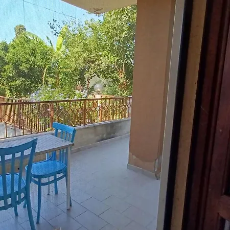 House Near The Sea Apartment *